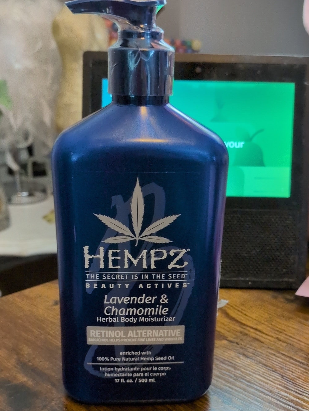 Hempz Lavender & Chamomile Moisturizer - Deep Blue Pump Bottle